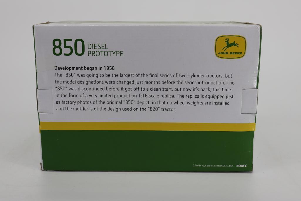 1/16 Ertl Two Cylinder Club John Deere 850 Diesel Prototype