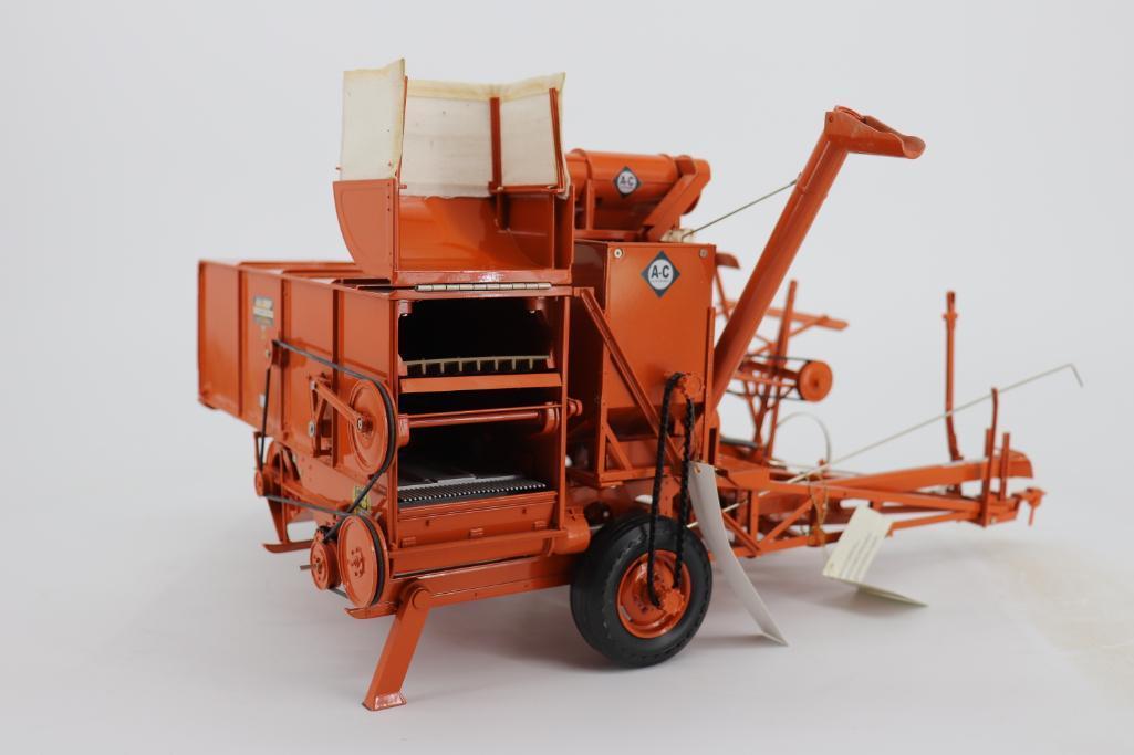 1/12 Franklin Mint Allis-Chalmers Pull Type All-Crop 60 Combine