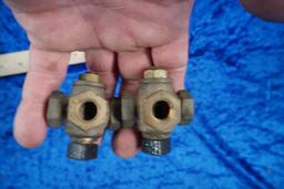 Brass 3 way valves, 1/4" New