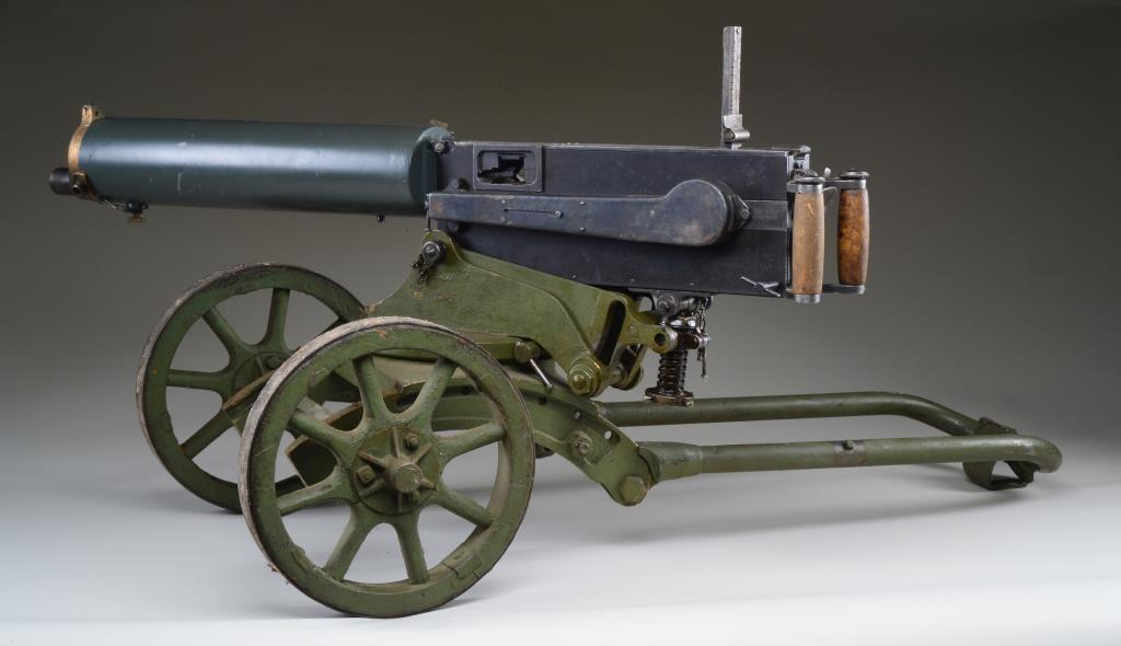 FINNISH / RUSSIAN 1905 MAXIM DISPLAY GUN W/ BASE.