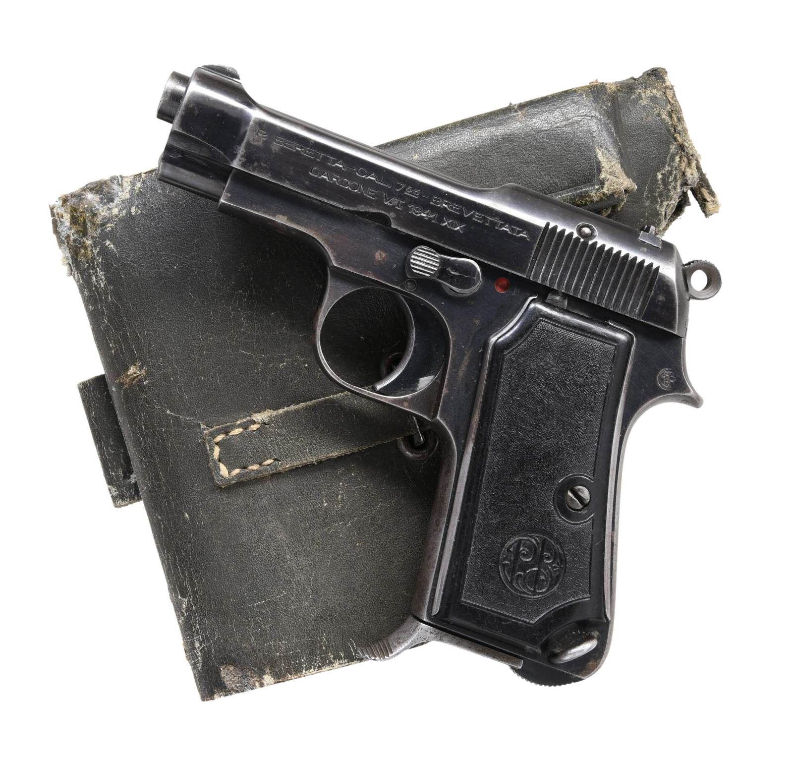 WWII BERETTA MODEL 1935 SEMI AUTO PISTOL.