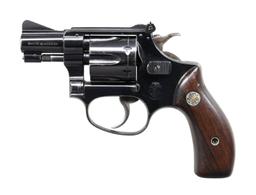 SMITH & WESSON MODEL 34 DA REVOLVER.