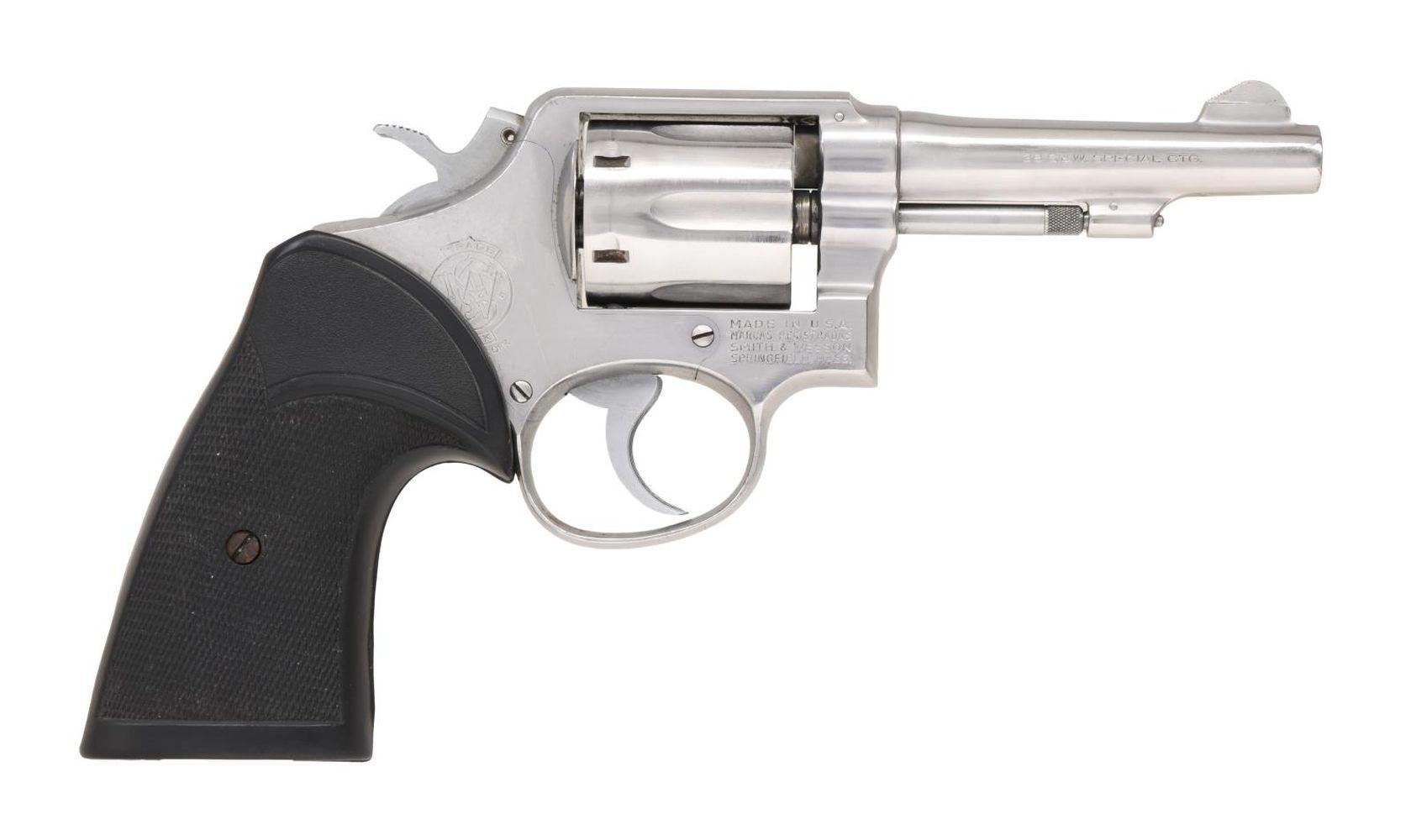 SMITH & WESSON MODEL 64 DOUBLE ACTION REVOLVER.