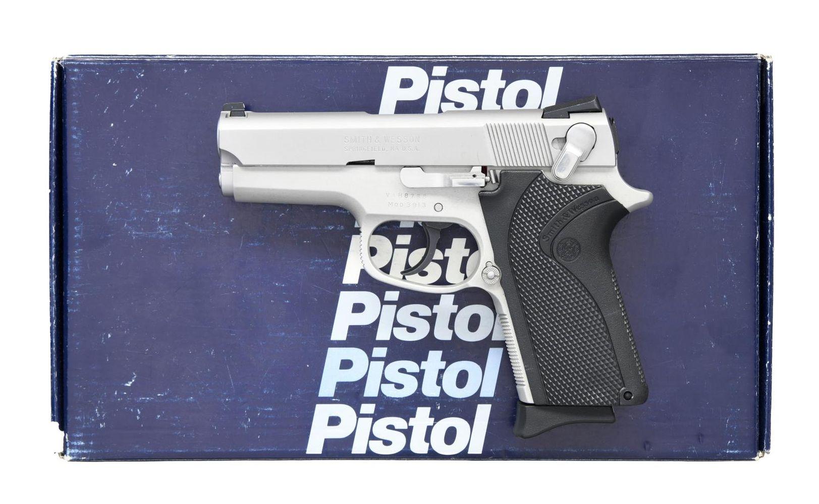 SMITH & WESSON MODEL 3913 SEMI-AUTOMATIC PISTOL