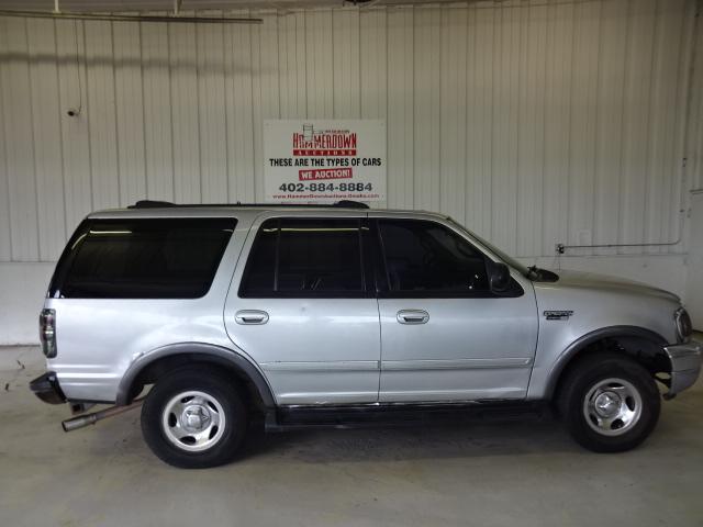 2001 FORD EXPEDITION WAGON 4 DOOR XLT 5.4 4WD AUTOMATIC
