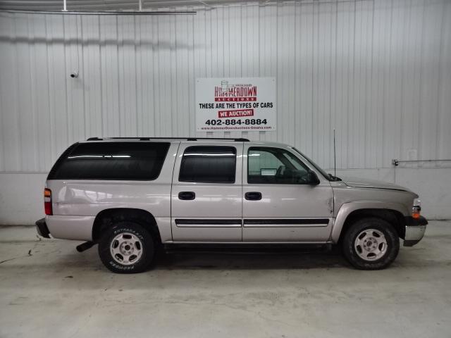 2004 CHEVROLET SUBURBAN WAGON 4 DOOR LS 5.3 4WD AUTOMATIC