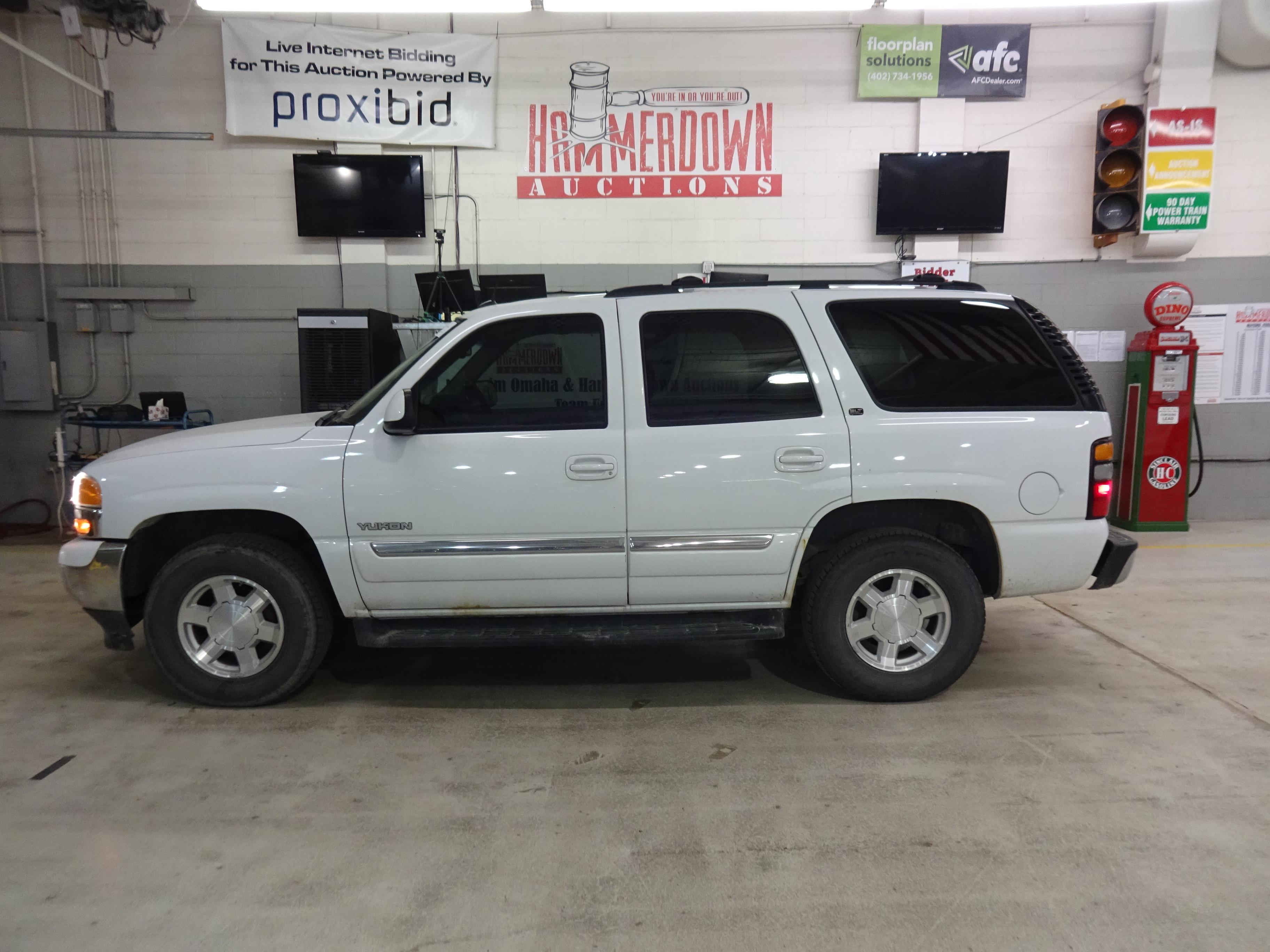 2005 GMC YUKON WAGON 4 DOOR SLT 8 5.3 4WD AUTOMATIC