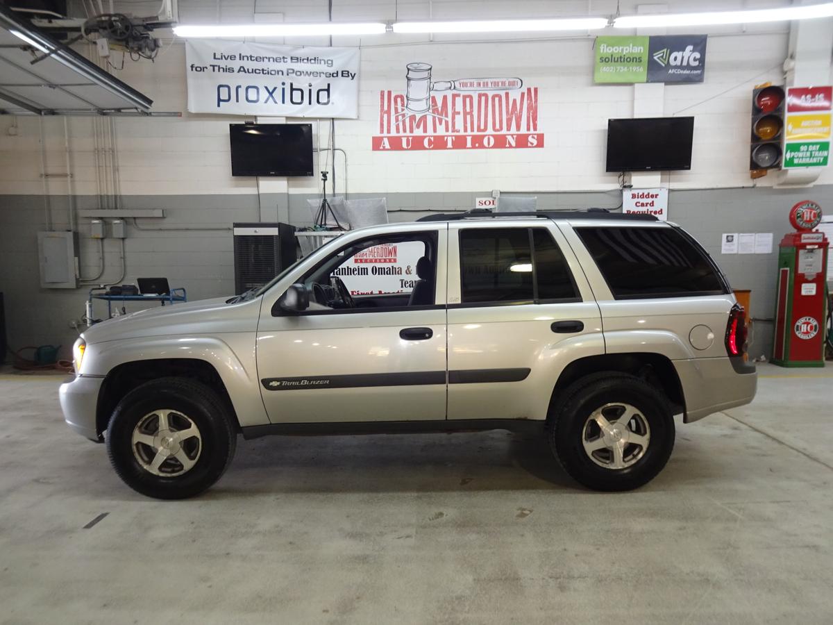 2004 CHEVROLET TRAILBLAZER WAGON 4 DOOR LS 6 4.2 4WD AUTOMATIC