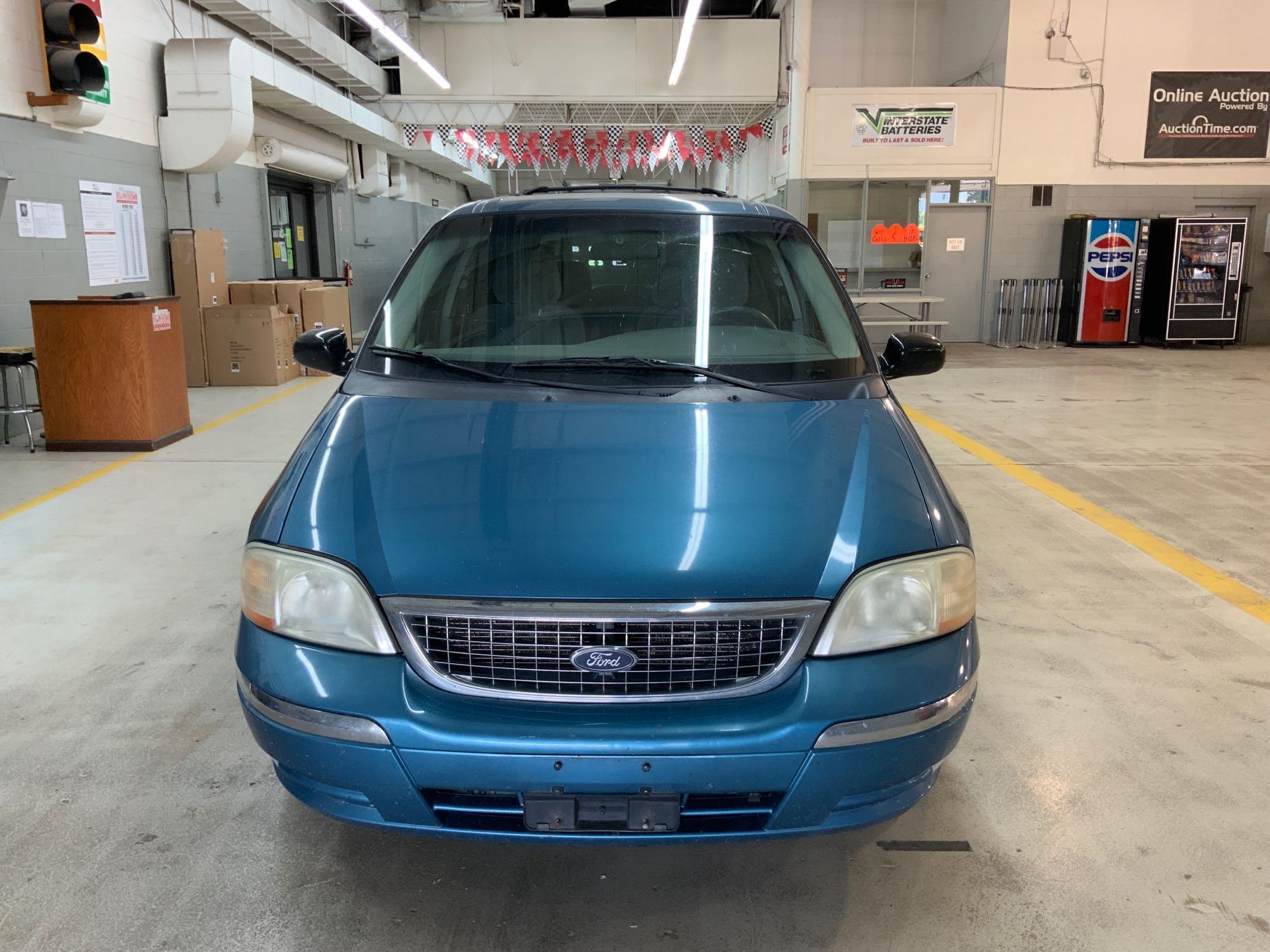 2002 FORD WINDSTAR SE