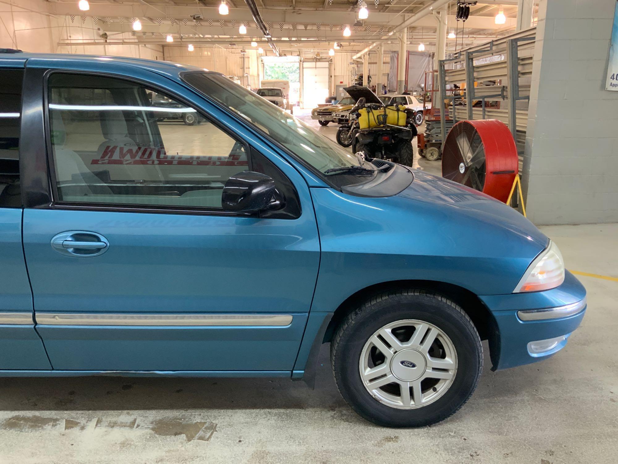 2002 FORD WINDSTAR SE