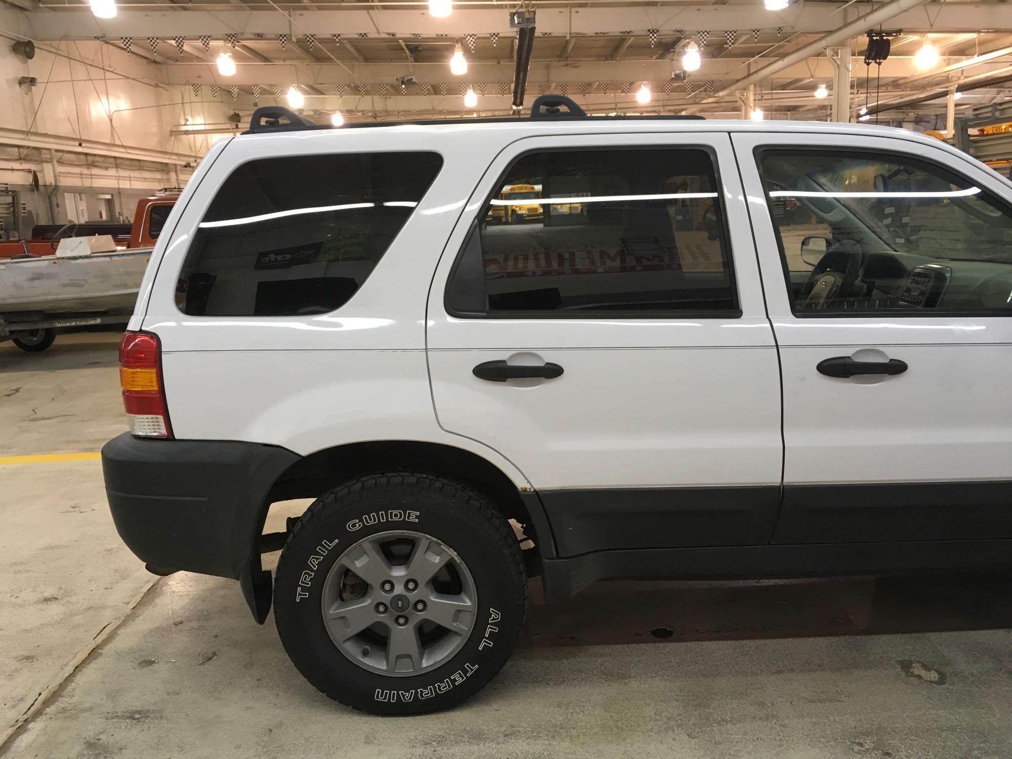 2005 FORD ESCAPE XLT