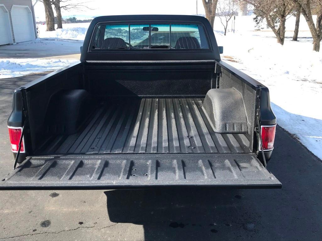 1980 CHEVROLET C-10 SHORT BOX