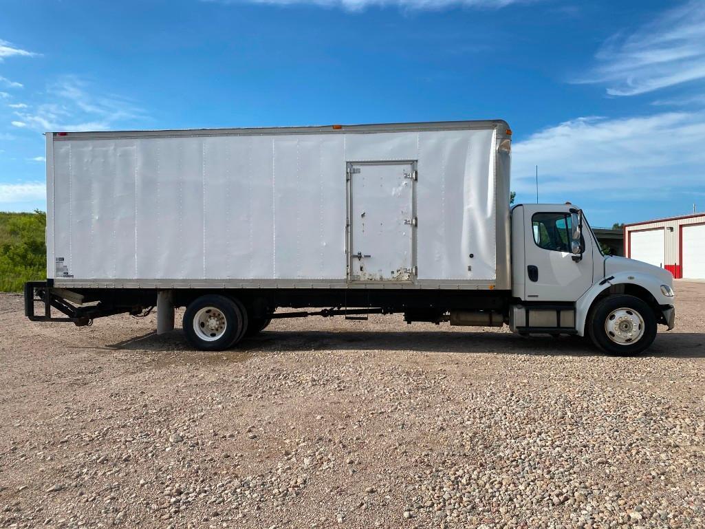 2005 FREIGHTLINER M2 106 MEDIUM DUTY BOX TRUCK