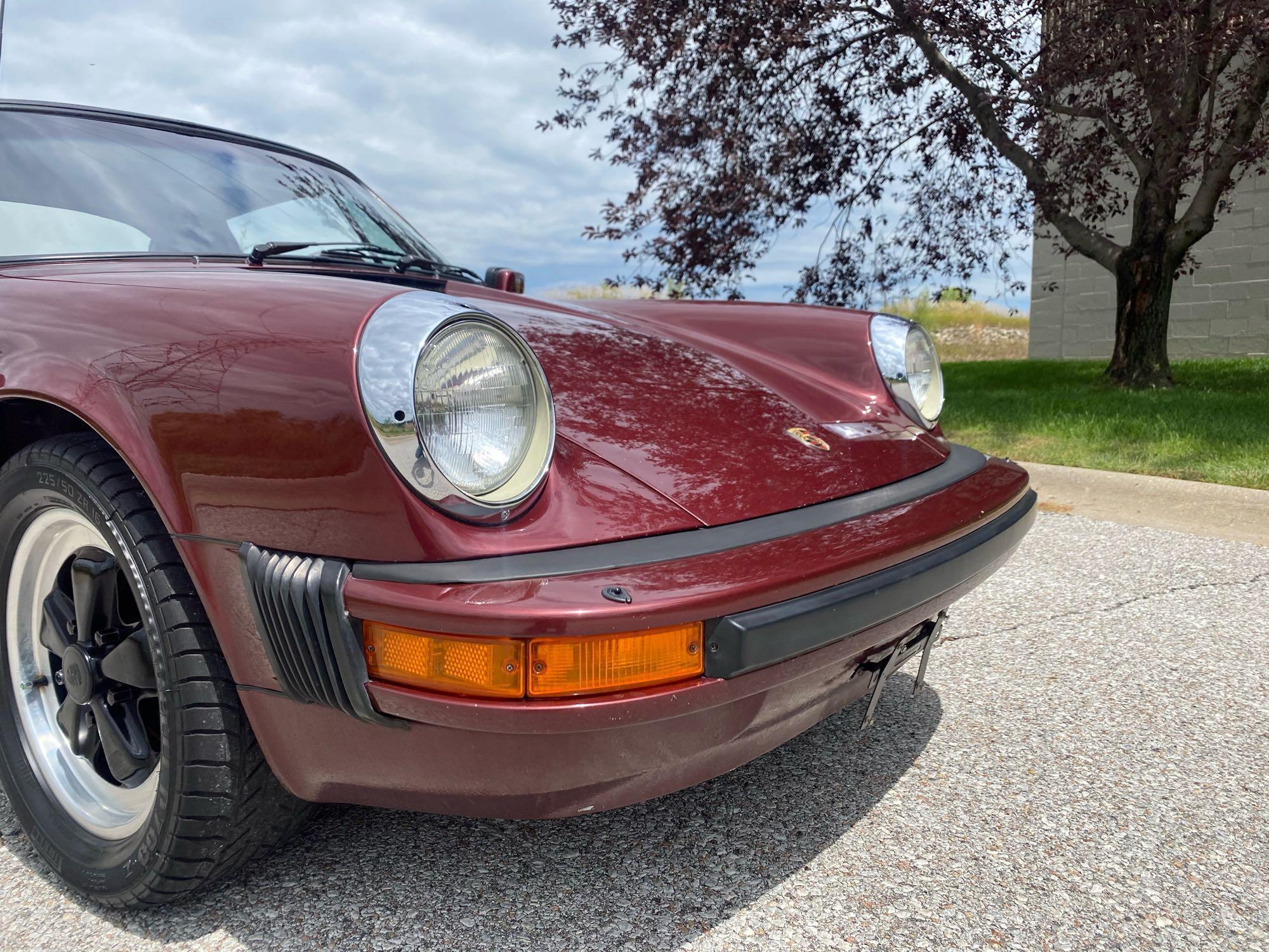 1983 PORSCHE 911 SC