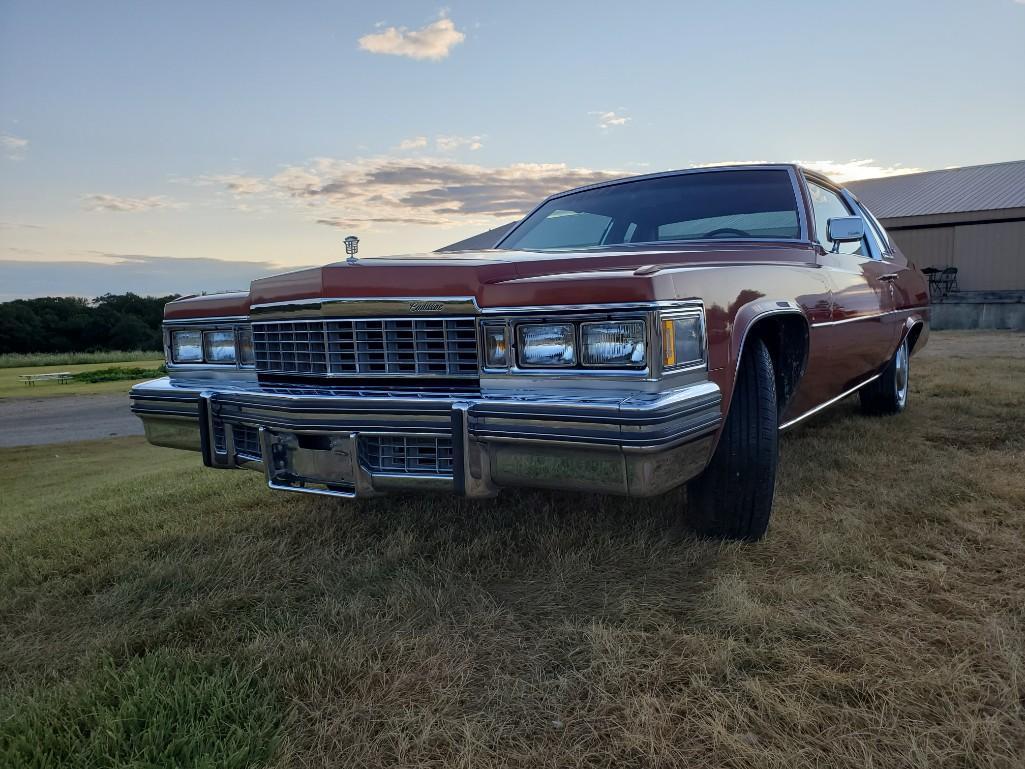 1977 CADILLAC COUPE DE VILLE