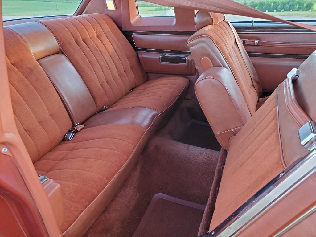 1977 CADILLAC COUPE DE VILLE