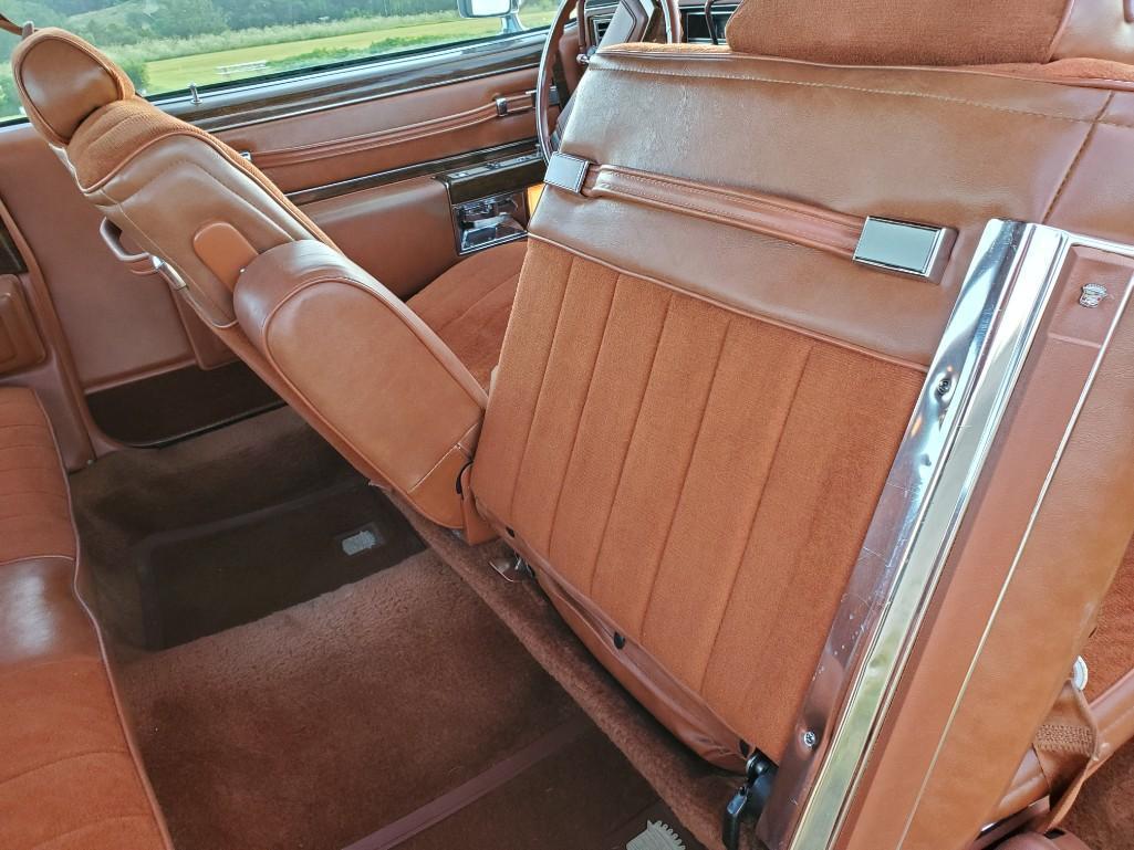 1977 CADILLAC COUPE DE VILLE