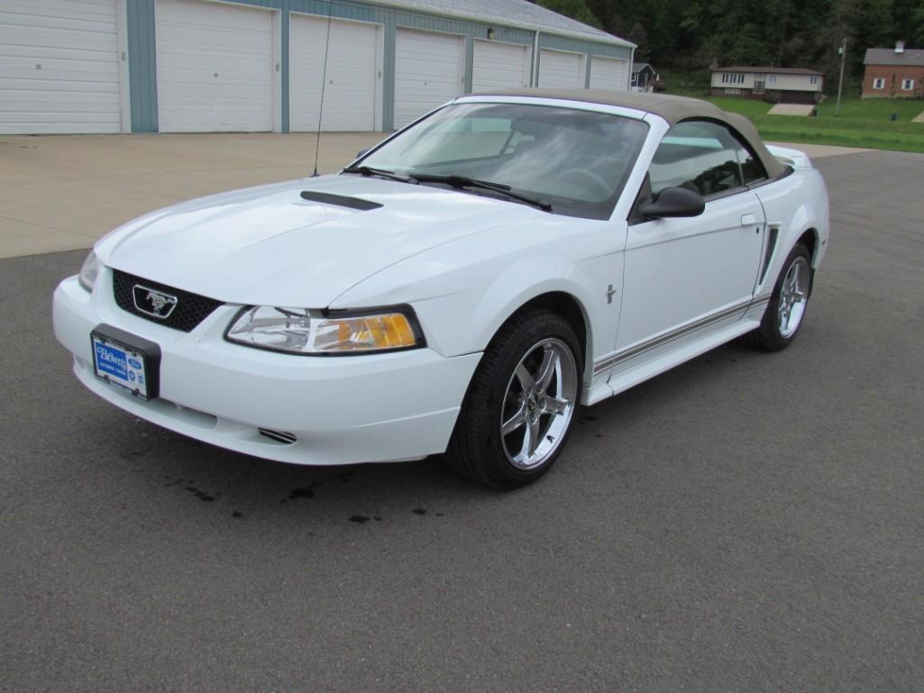 2000 FORD MUSTANG CONVERTIBLE