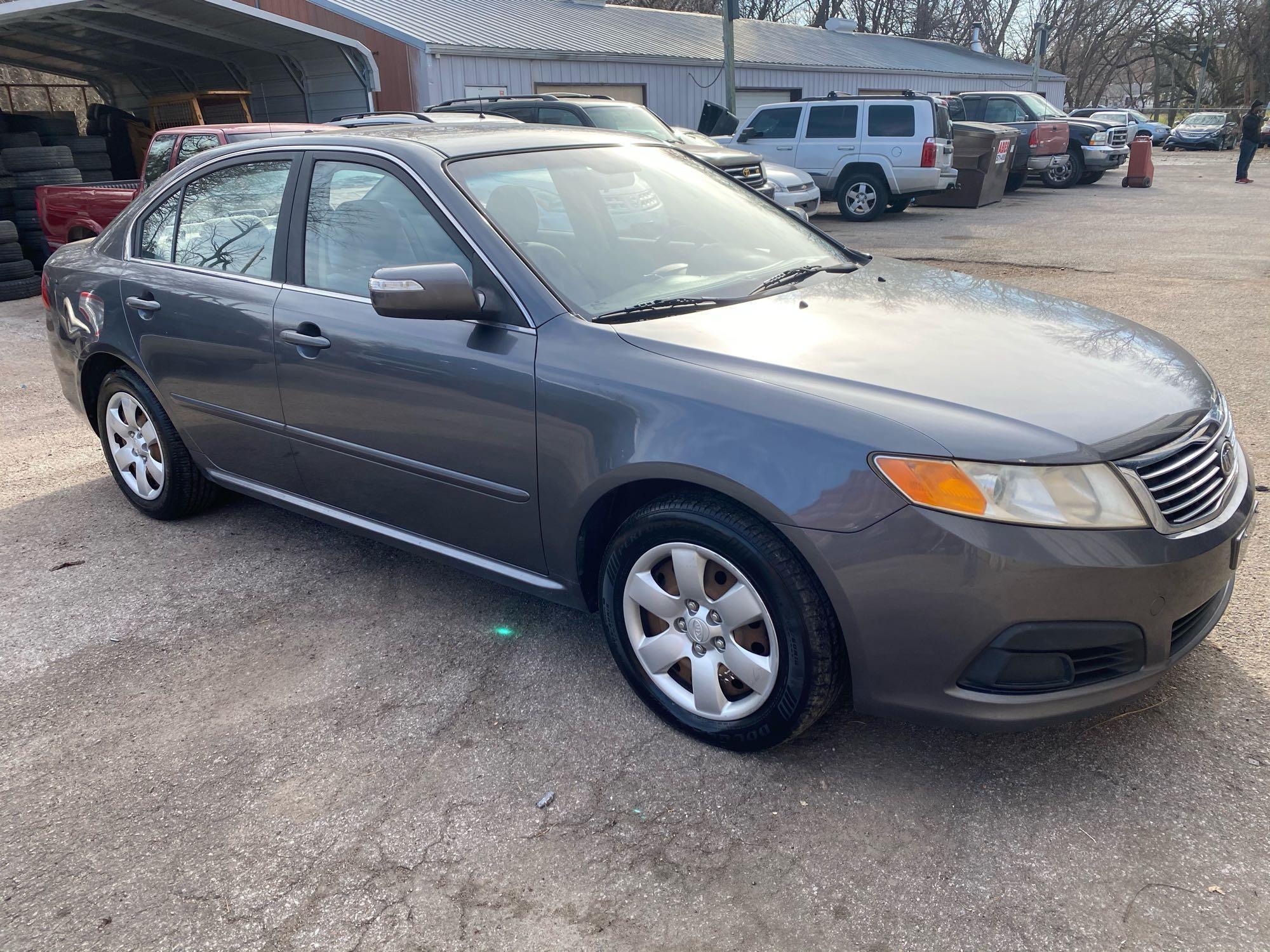 2010 KIA OPTIMA LX