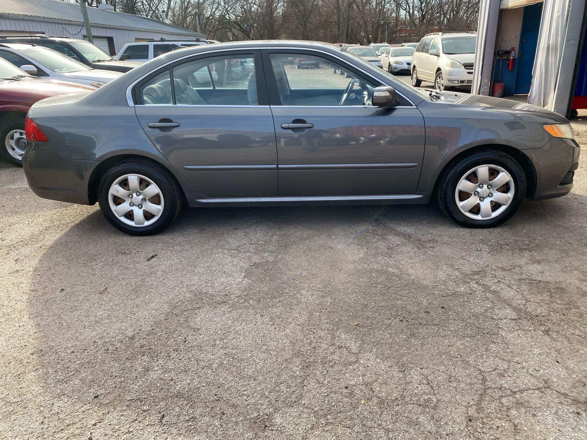 2010 KIA OPTIMA LX