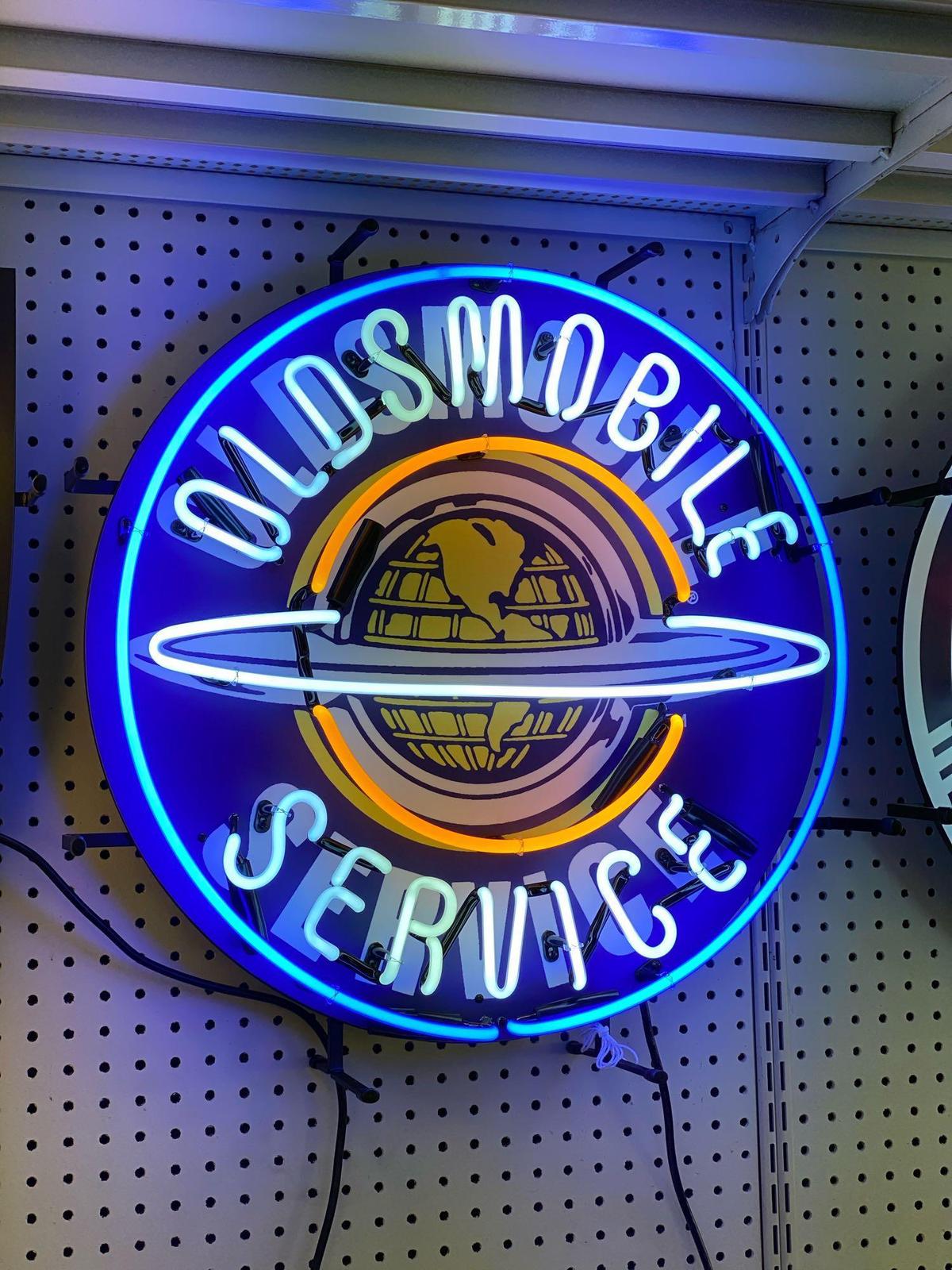 OLDSMOBILE SERVICE NEON