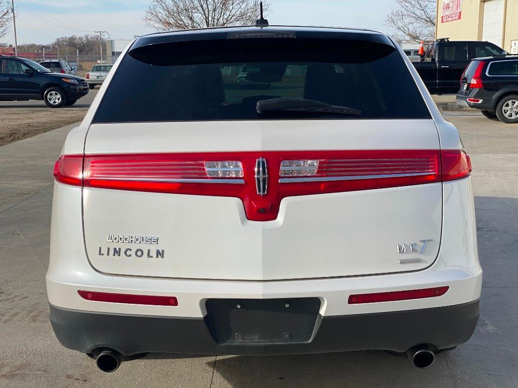 2010 LINCOLN MKT