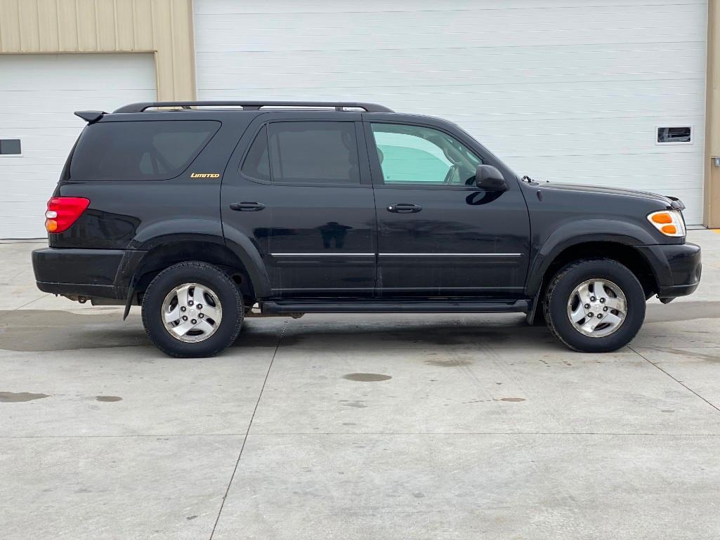 2002 TOYOTA SEQUOIA LIMITED