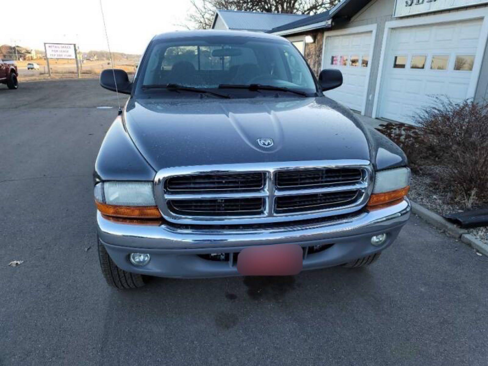 2004 DODGE DAKOTA