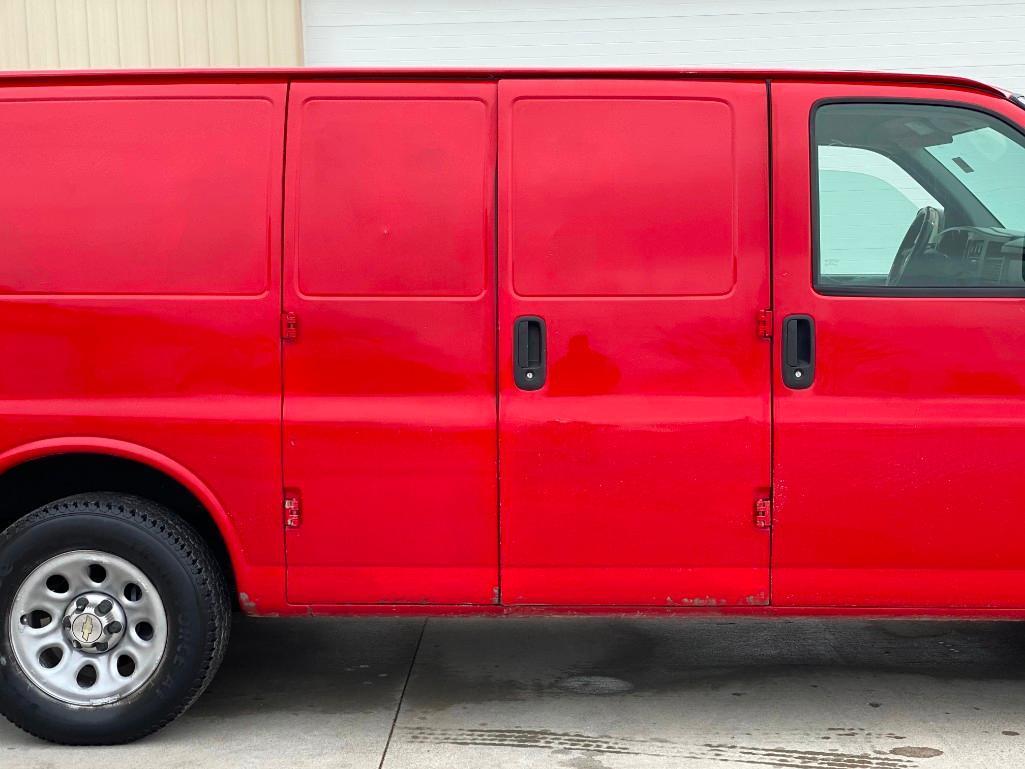 2010 CHEVROLET EXPRESS