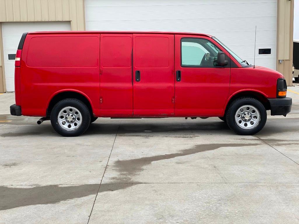 2010 CHEVROLET EXPRESS