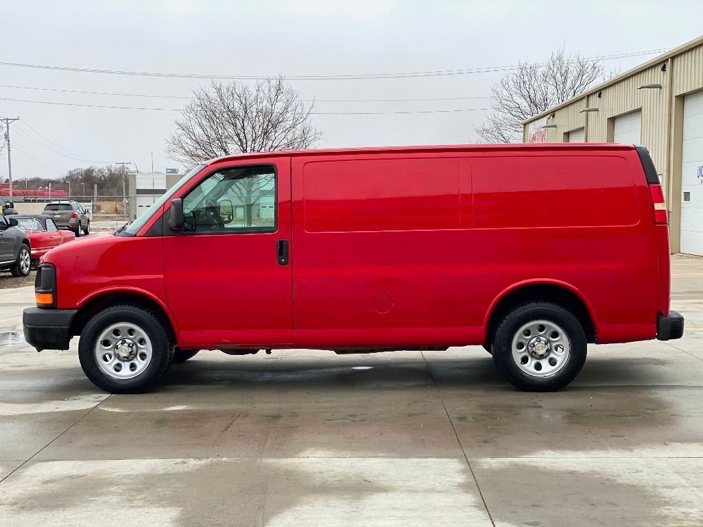 2010 CHEVROLET EXPRESS