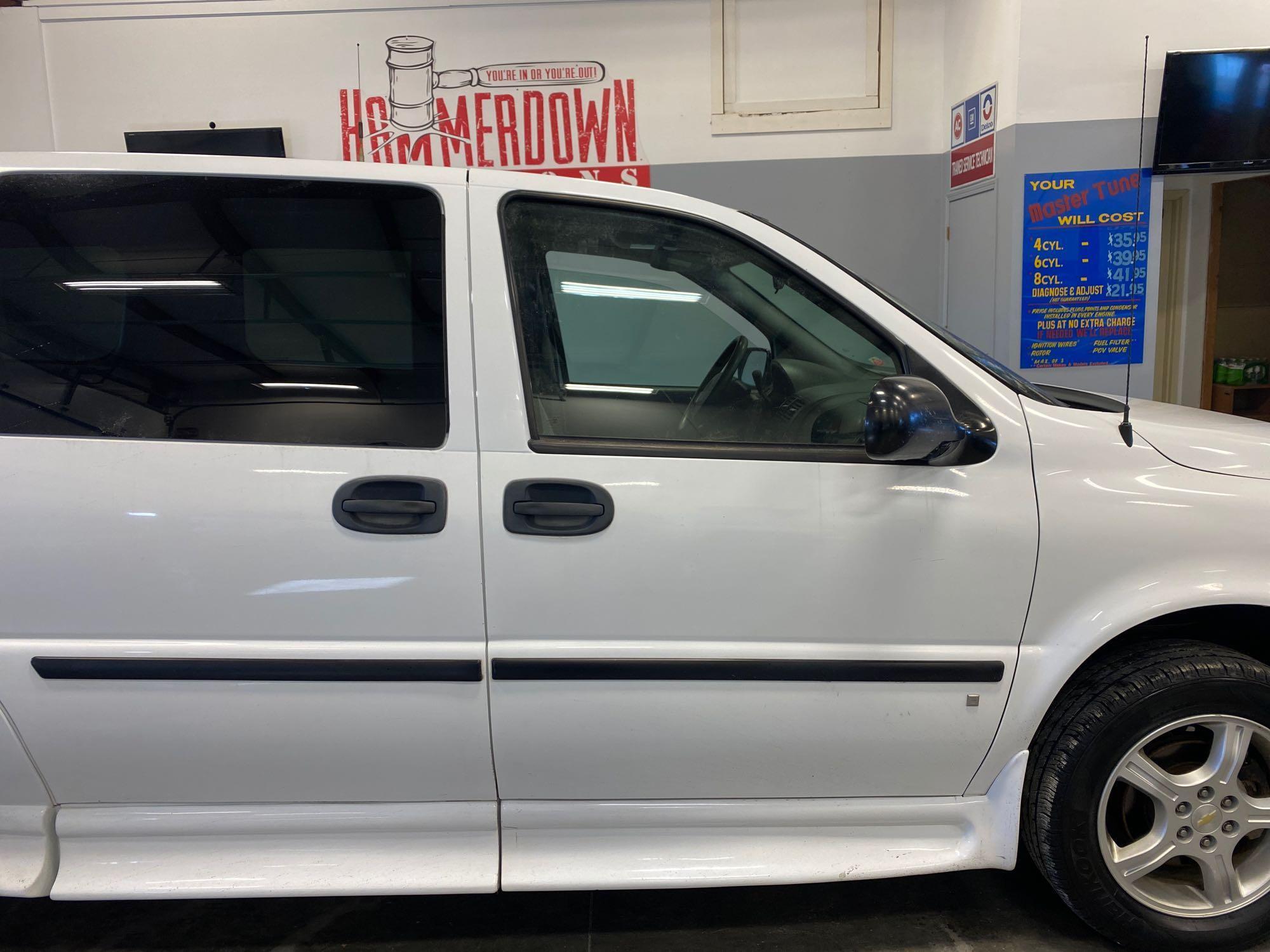 2008 CHEVROLET UPLANDER WHEELCHAIR VAN