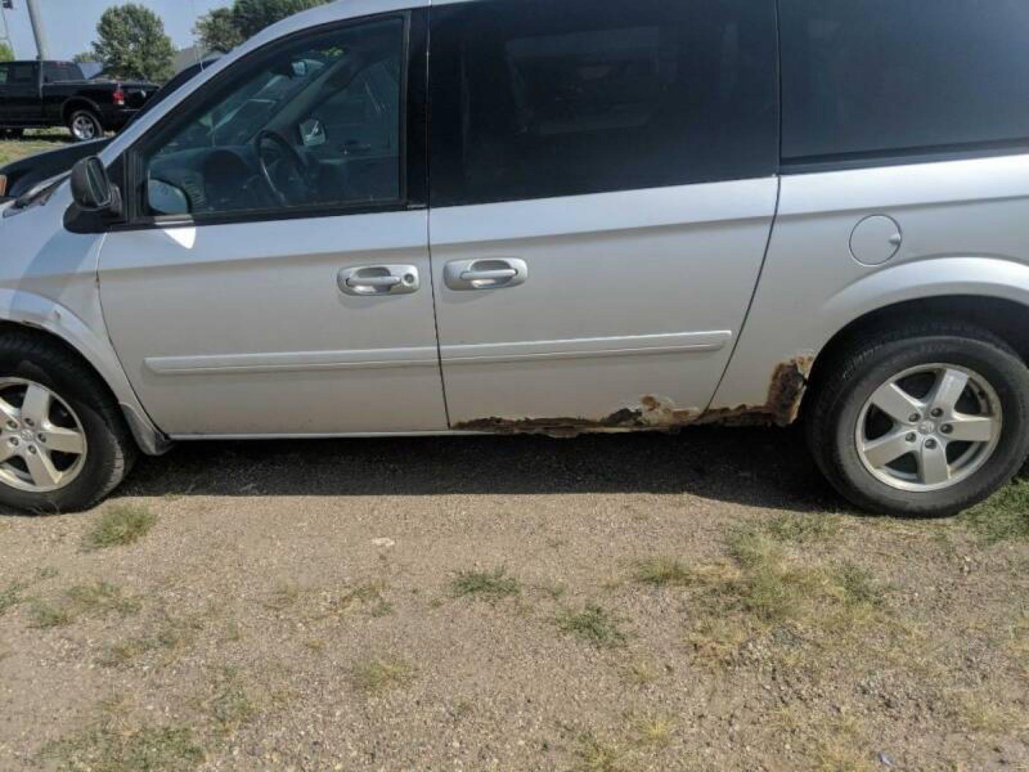 2005 DODGE GRAND CARAVAN SXT