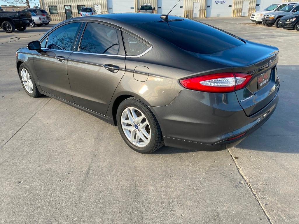 2015 FORD FUSION SE *LOW MILES SALE DAY GUARANTEE RIDE AND DRIVE*