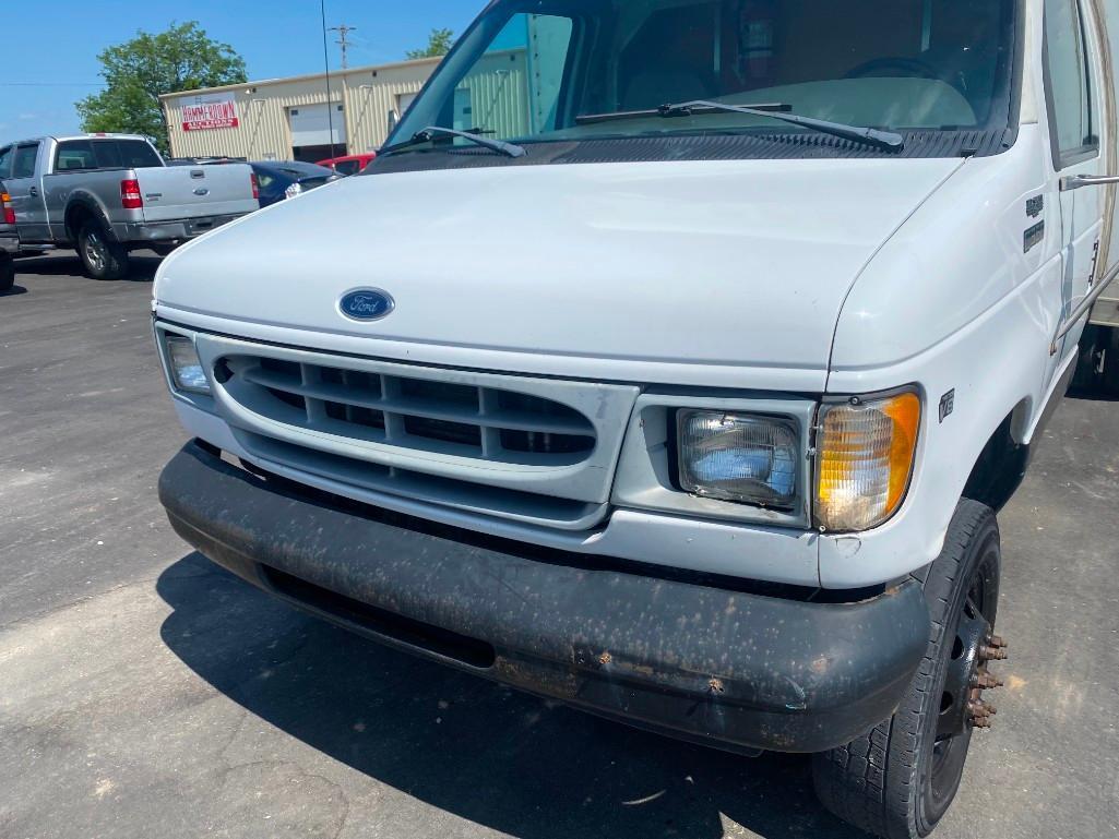 1998 FORD E-350 BOX VAN