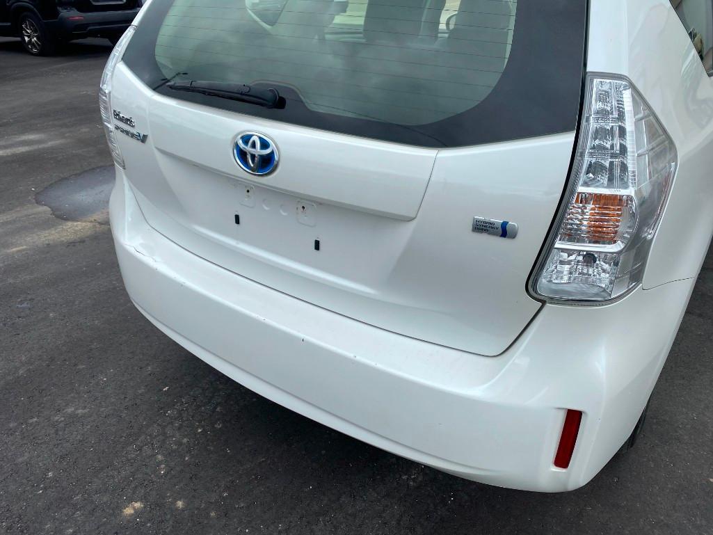 2012 TOYOTA PRIUS V