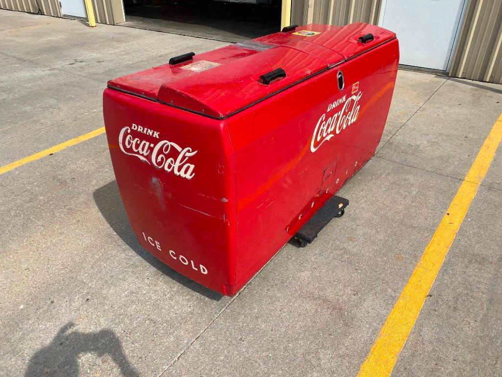 VINTAGE COCA COLA COOLER