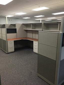 40 Cubicles, 19 Chairs & 1 Work Table