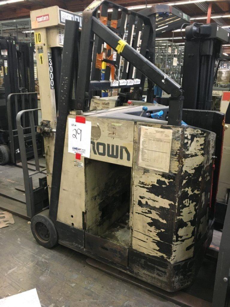 Crown Electric Fork Lift