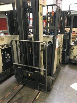 Crown Electric Fork Lift