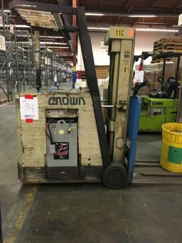 Crown Electric Fork Lift