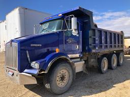 2001 KENWORTH T800 DUMP TRUCK, VIN:1NKDLUOX81J878475, ODOMETER READS=501,544