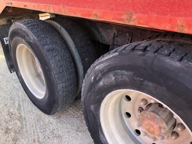 1985 WESTERN STAR DUMP TRUCK, 368,960 MILES, 400 CUMMINS BIG CAM ENGINE, 13-SPD. EATON FULLER TRANSM