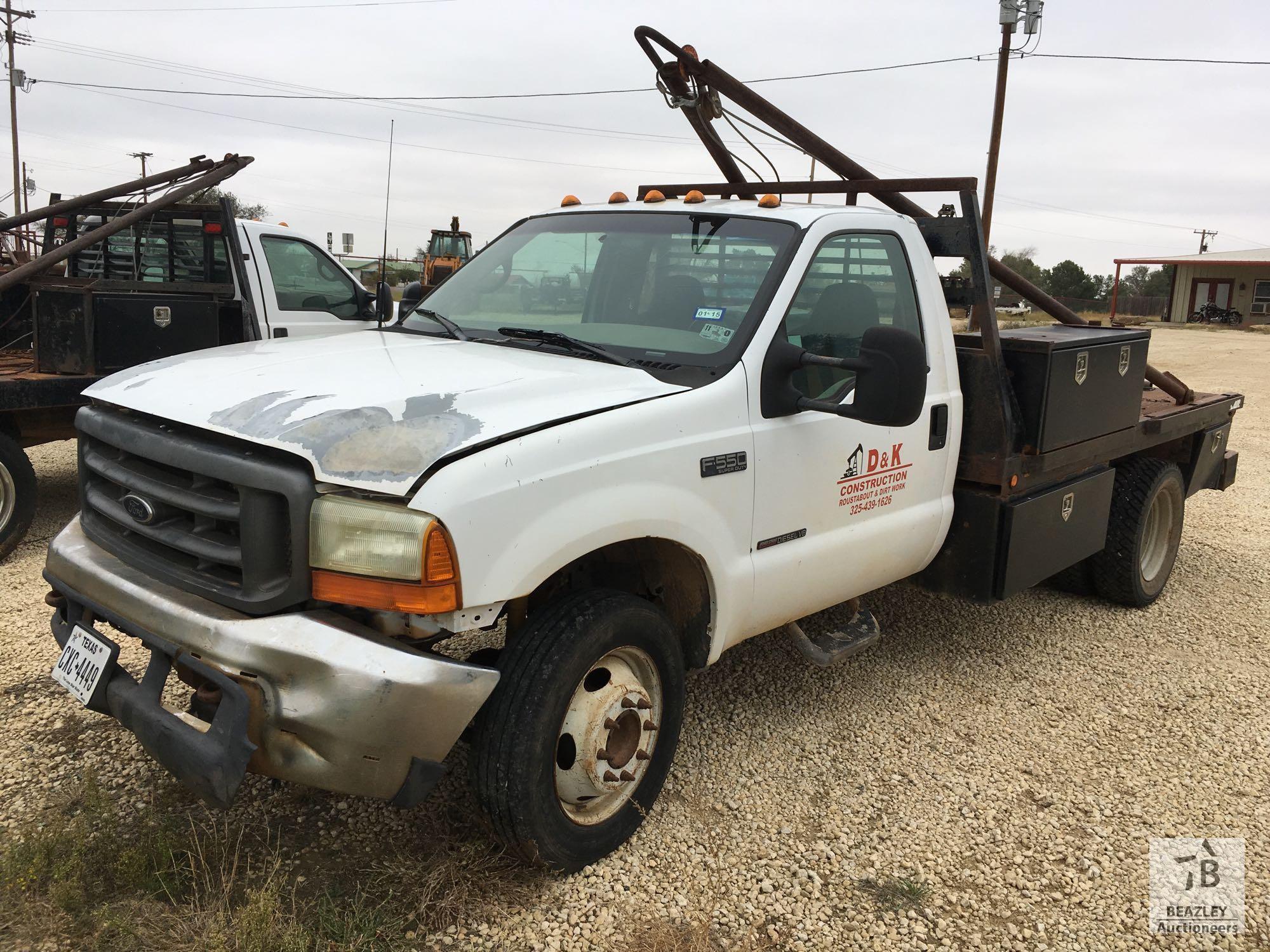 2000 Ford F550 Super Duty 1 Ton Dual Wheel Single Cab Flatbed Truck [Yard 2: Snyder, TX]