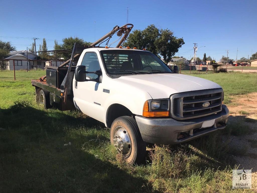 2000 Ford F550 Super Duty 1 Ton Dual Wheel Single Cab Flatbed Truck [Yard 2: Snyder, TX]