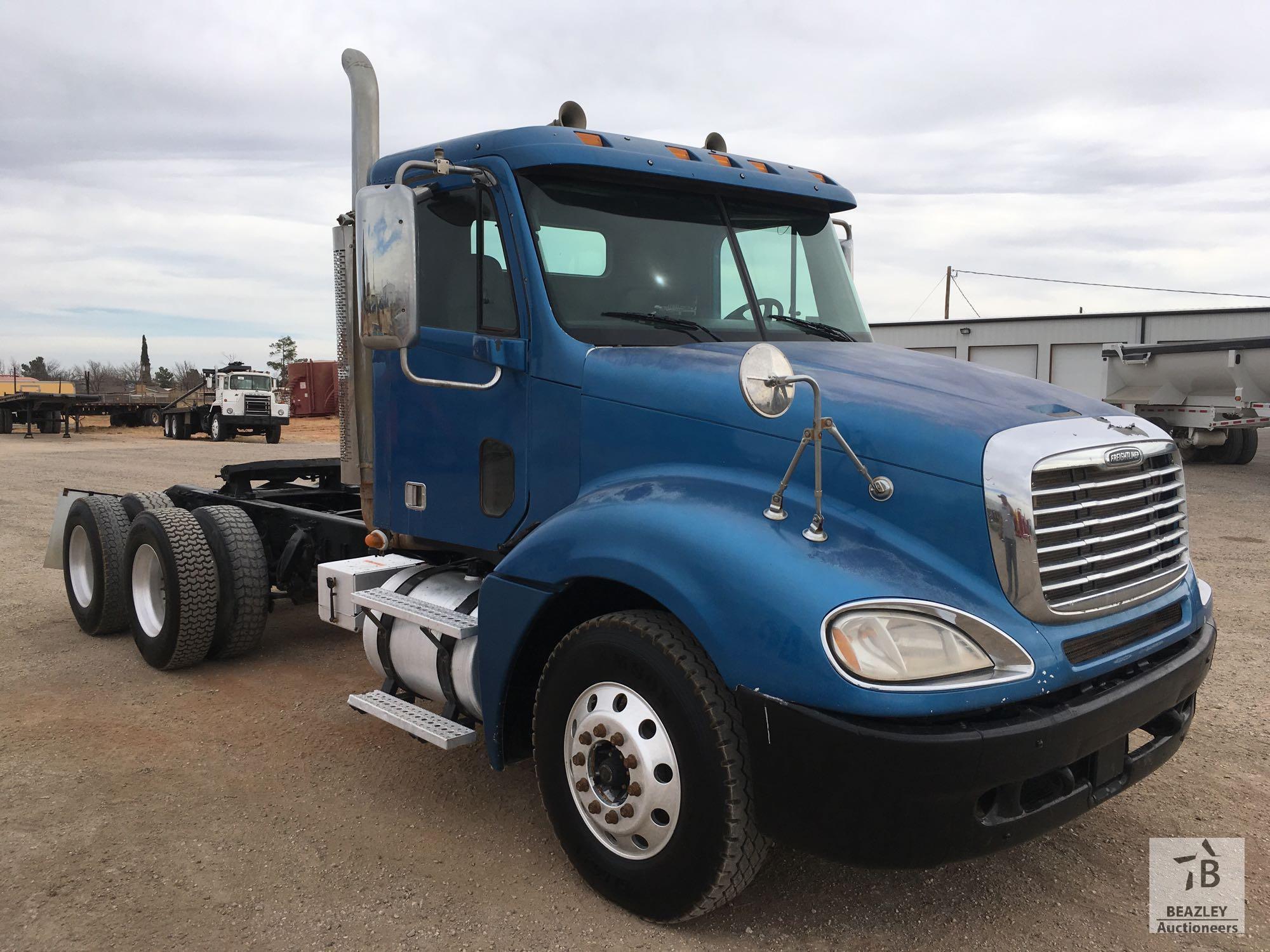 2006 Freightliner Columbia T/A Day Cab Truck Tractor [Yard 1: Odessa]