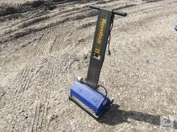 Windsor Rombus Carpet Maintenance Machine