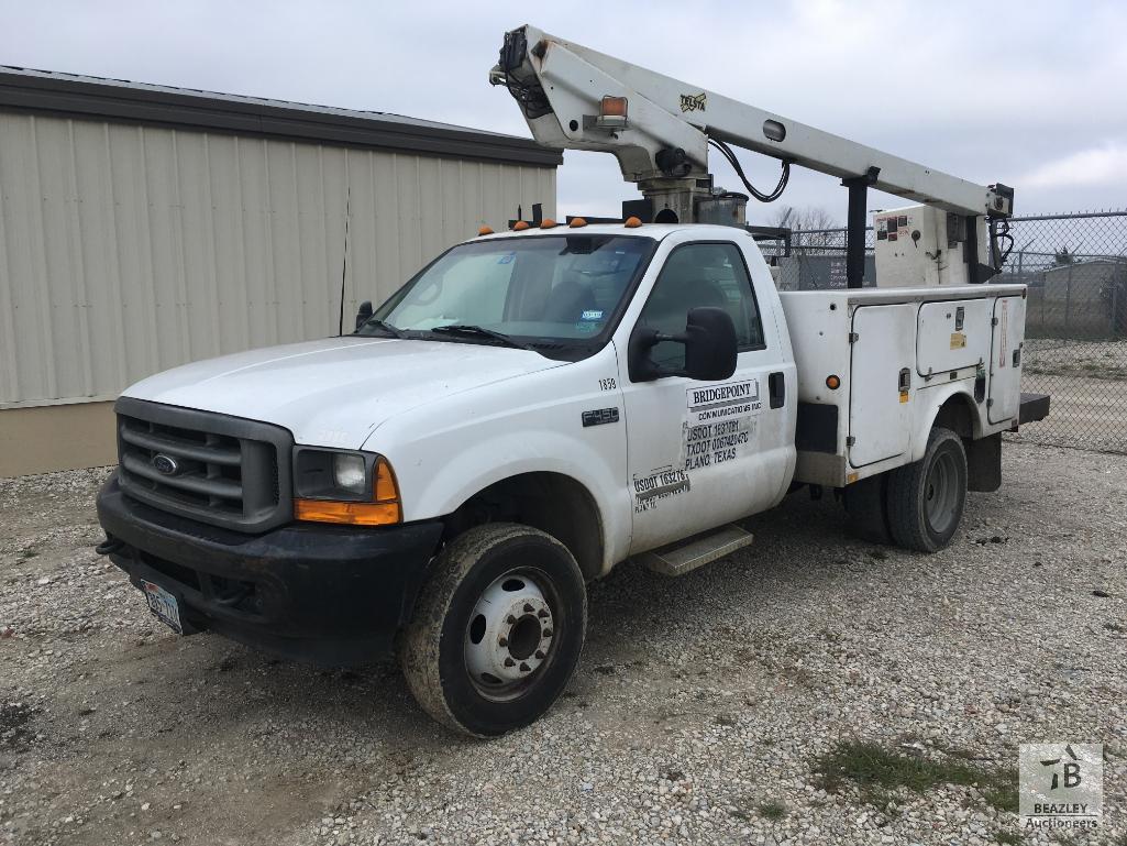 2001 Ford F450 w/Telsta Bucket Truck