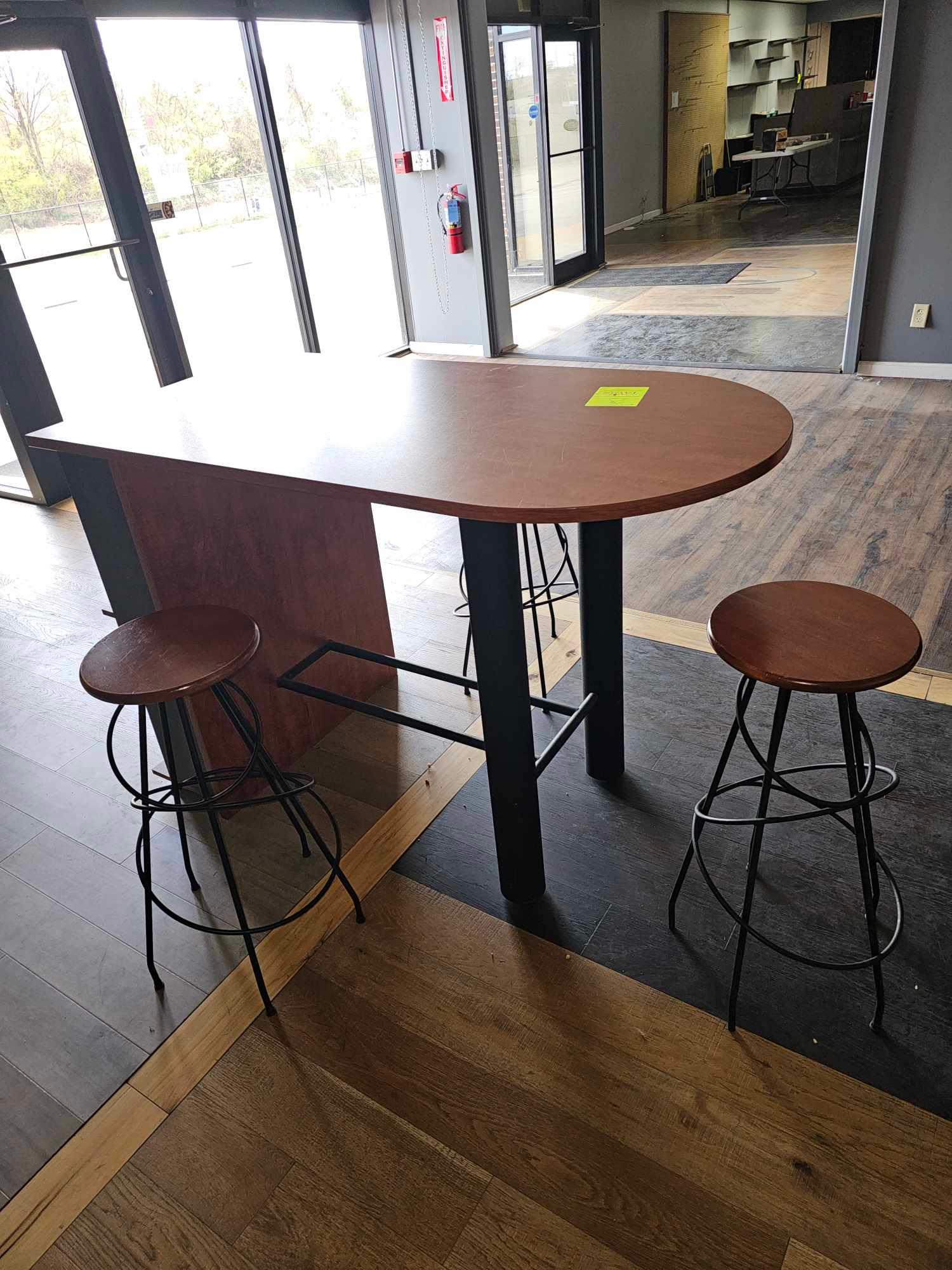 Hi Top Bar Table & Stools