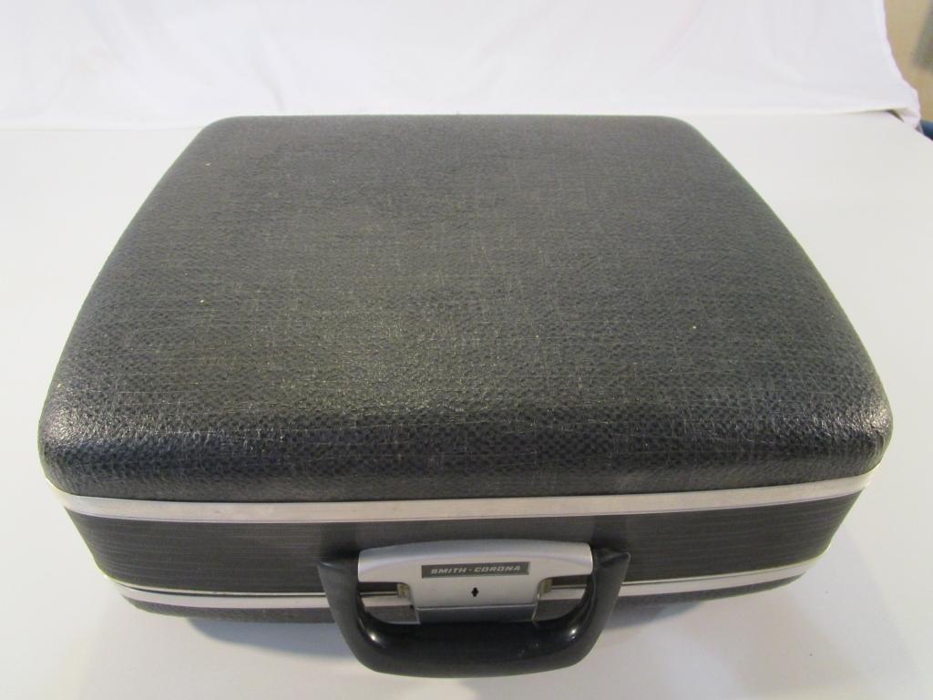 Vintage Smith-Corona Portable Galaxie Typewriter